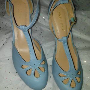 Chase CHLOE Power Blue heels